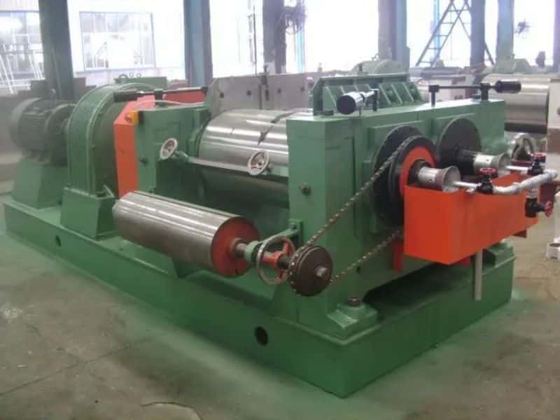 Se vende molino refinador de caucho de Crown Machinery
